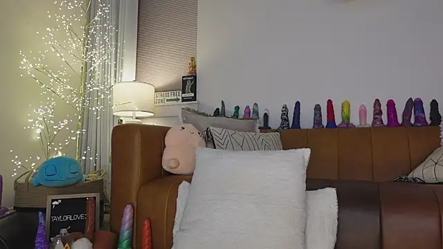 Taylorlove303 online show from 04/05/26, 10:12