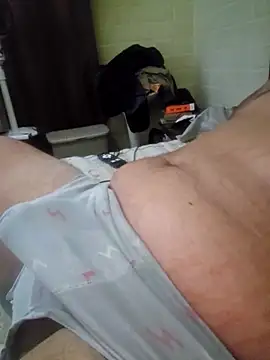 hotcower online show from 03/04/26, 02:17