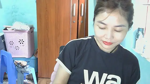 Uhem112 online show from 10/09/25, 01:14