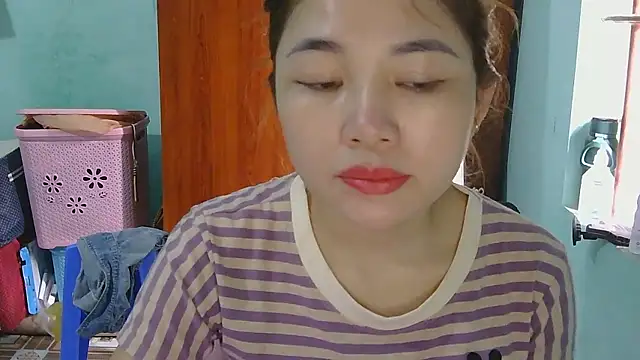 Uhem112 online show from 10/13/25, 03:39