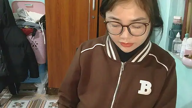 Uhem112 online show from 11/20/25, 12:44