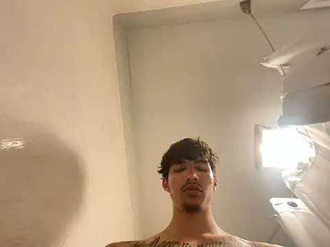 funbigdickk online show from 11/01/25, 06:37