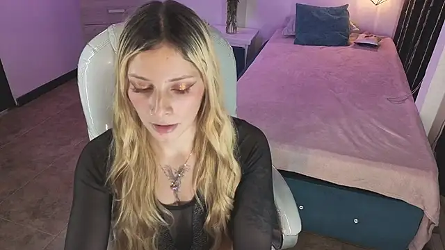 Snapshot of Jennaa_Cooper chatting on 11/12/25, 09:47 Jennaa Cooper online show from 11/12/25, 09:47