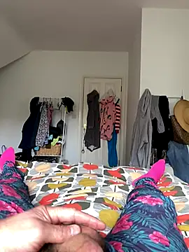 Bourne 606 online show from 10/12/25, 01:32