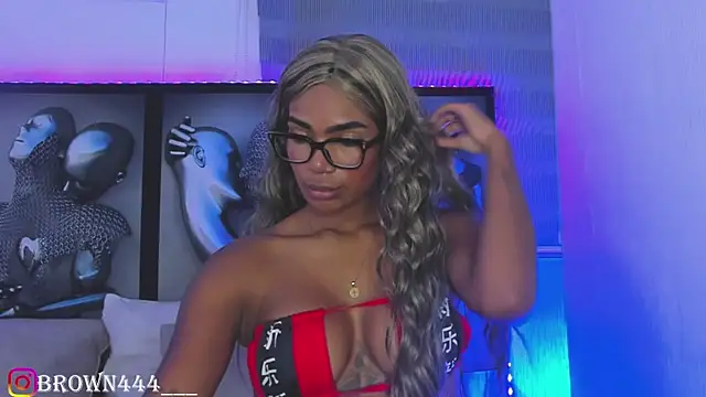  naomibrown  online show from 05/15/26, 04:19