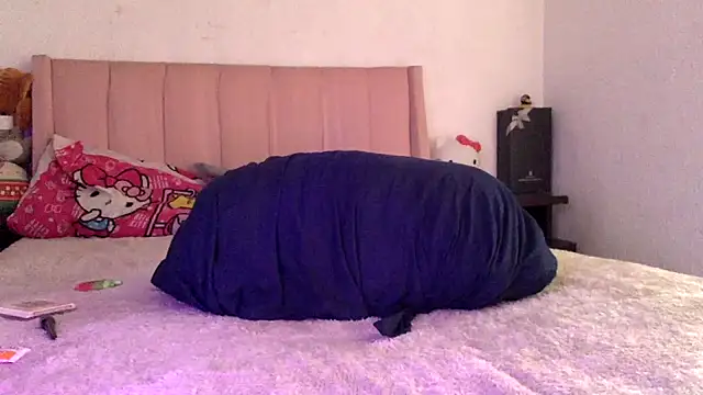 Snapshot of Akanett_cxtt chatting on 11/02/25, 07:16 Akanett cxtt online show from 11/02/25, 07:16