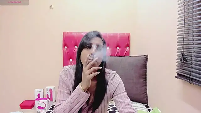 INDIANCREAM4U online show from 05/19/26, 05:25