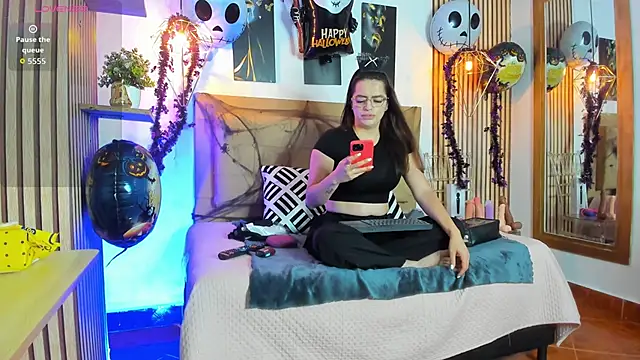  samanthaa foxx online show from 10/09/25, 10:46