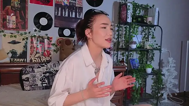 OdetteBiddy online show from 11/08/25, 08:29