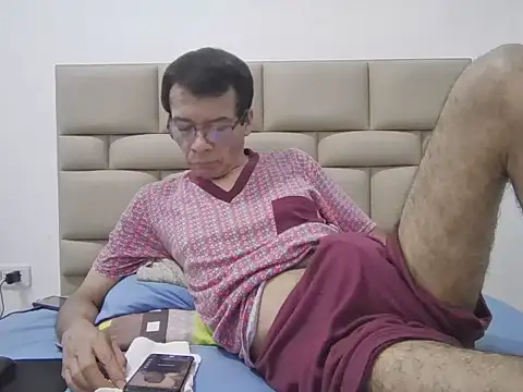 skinnylatino51 online show from 03/12/26, 12:39