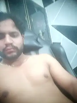 Kartikkartik8595 online show from 03/15/26, 09:32