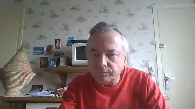 Snapshot of gegevincent chatting on 09/13/25, 10:59 gegevincent online show from 09/13/25, 10:59
