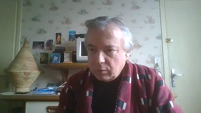 Snapshot of gegevincent chatting on 02/19/26, 12:23 gegevincent online show from 02/19/26, 12:23