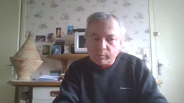 Snapshot of gegevincent chatting on 04/10/26, 10:53 gegevincent online show from 04/10/26, 10:53