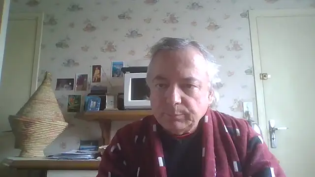 Snapshot of gegevincent chatting on 04/13/26, 11:27 gegevincent online show from 04/13/26, 11:27
