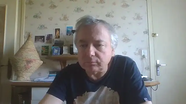 Snapshot of gegevincent chatting on 04/24/26, 11:01 gegevincent online show from 04/24/26, 11:01