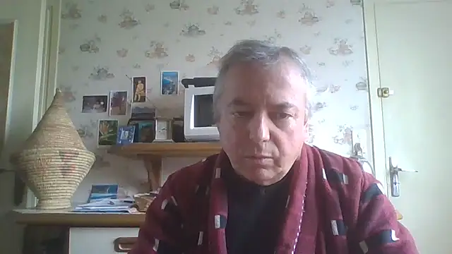 Snapshot of gegevincent chatting on 05/06/26, 11:26 gegevincent online show from 05/06/26, 11:26