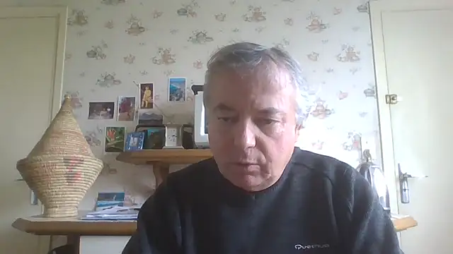 Snapshot of gegevincent chatting on 05/11/26, 11:38 gegevincent online show from 05/11/26, 11:38