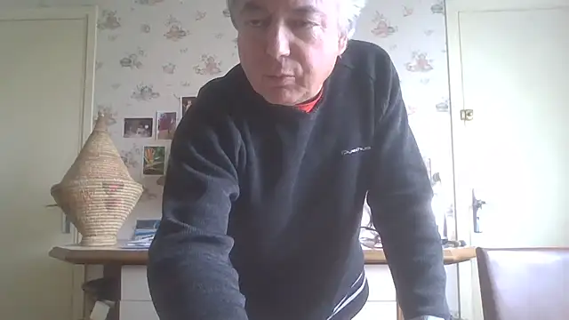 Snapshot of gegevincent chatting on 05/14/26, 11:17 gegevincent online show from 05/14/26, 11:17