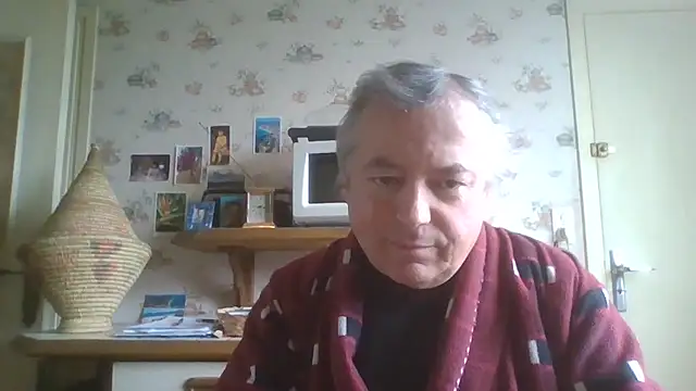 Snapshot of gegevincent chatting on 05/15/26, 11:28 gegevincent online show from 05/15/26, 11:28