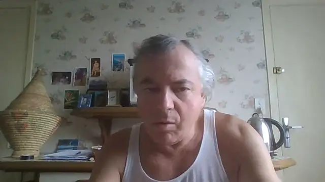 Snapshot of gegevincent chatting on 05/30/26, 08:44 gegevincent online show from 05/30/26, 08:44