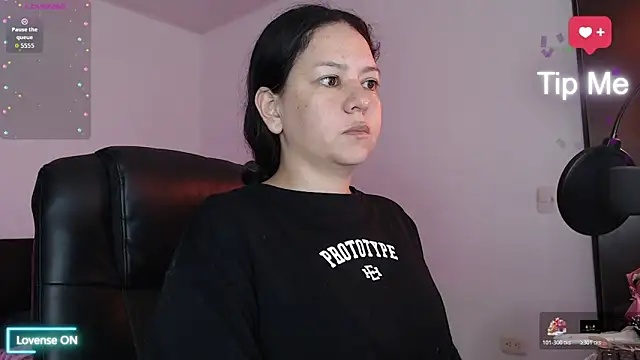 Abbyjoness21 online show from 11/24/25, 10:04