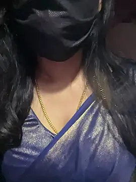 umairahaasan 1 online show from 03/05/26, 03:35