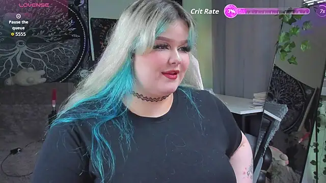 Snapshot of _CandyM1lky_ chatting on 11/15/25, 06:55 CandyM1lky online show from 11/15/25, 06:55