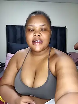 Snapshot of Trouble_Double-Sisters chatting on 09/13/25, 05:02 Trouble Double-Sisters online show from 09/13/25, 05:02