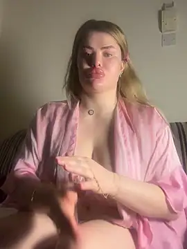 aydabella7777 online show from 01/16/26, 09:41