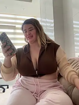 aydabella7777 online show from 04/03/26, 08:12