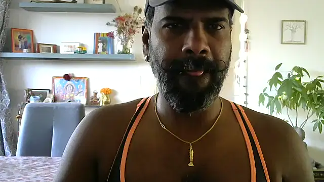 frenchblackc31 online show from 03/02/26, 04:58