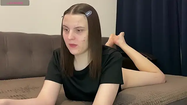 Snapshot of vertul1ana chatting on 11/16/25, 12:05 vertul1ana online show from 11/16/25, 12:05