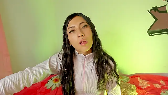 Alanaloiiss  online show from 02/06/26, 08:34