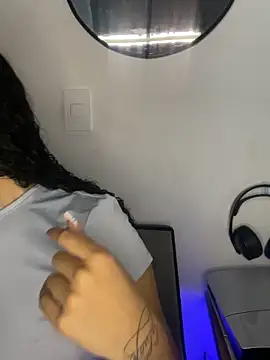 jadee8 online show from 04/15/26, 04:36