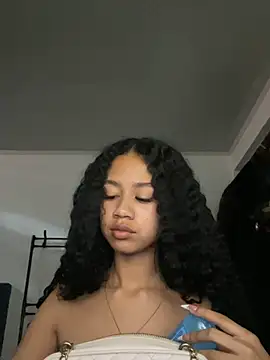 jadee8 online show from 07/12/26, 08:44