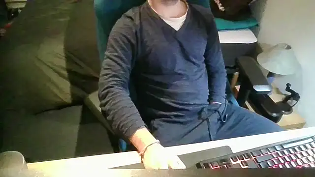 Snapshot of azdert210 chatting on 03/01/26, 05:26 azdert210 online show from 03/01/26, 05:26