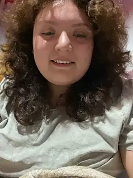 Snapshot of Solangerulo_ chatting on 02/18/26, 04:41 Solangerulo online show from 02/18/26, 04:41