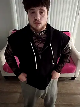 Snapshot of Kiami_Noara chatting on 02/24/26, 01:58 Kiami Noara online show from 02/24/26, 01:58