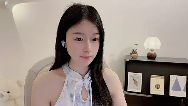 Onechestnut online show from 12/04/25, 06:23