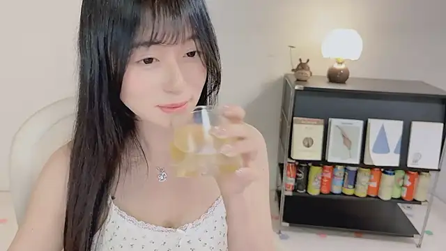 Onechestnut online show from 05/18/26, 05:08