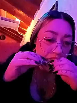 Dulcedeanis online show from 04/24/26, 03:09