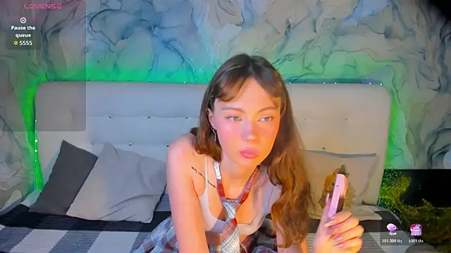 LolaMeddisson online show from 12/01/25, 08:47