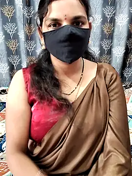 Snapshot of Lalitha-1995 chatting on 06/21/26, 07:44 Lalitha-1995 online show from 06/21/26, 07:44