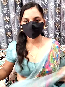 Snapshot of Lalitha-1995 chatting on 07/04/26, 05:57 Lalitha-1995 online show from 07/04/26, 05:57
