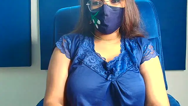 Snapshot of Anjalistar chatting on 07/10/26, 09:56 Anjalistar online show from 07/10/26, 09:56