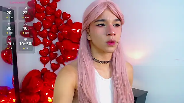 Snapshot of miascarlet_16 chatting on 09/30/25, 01:27 miascarlet 16 online show from 09/30/25, 01:27