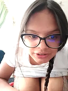 luluboobs9 online show from 02/18/26, 04:03