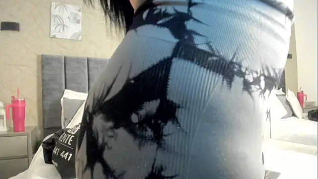 Snapshot of Lunaa_bellaa chatting on 11/24/25, 07:35 Lunaa bellaa online show from 11/24/25, 07:35