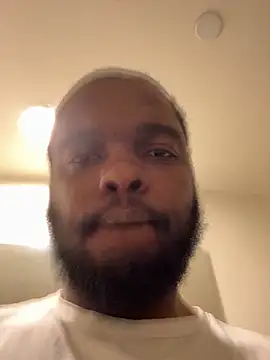 Snapshot of sneakdalink chatting on 12/01/25, 07:08 sneakdalink online show from 12/01/25, 07:08